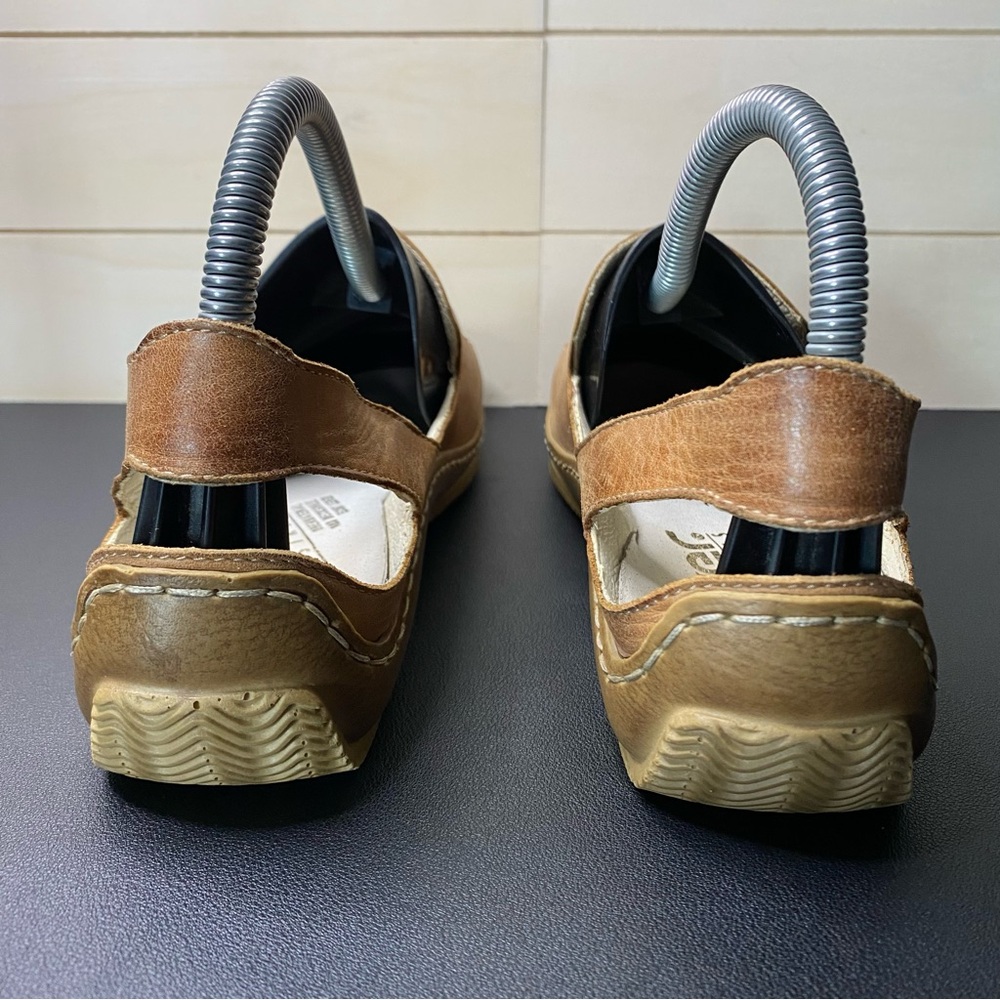 2/$40 Rieker Tan Cut-Out Flats Size 6.5 - Picture 6 of 12